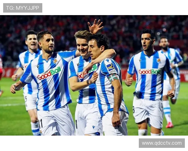 皇家社会俱乐部发展历程与球队精神文化探秘 皇家社会俱乐部发展历程与球队精神文化探秘