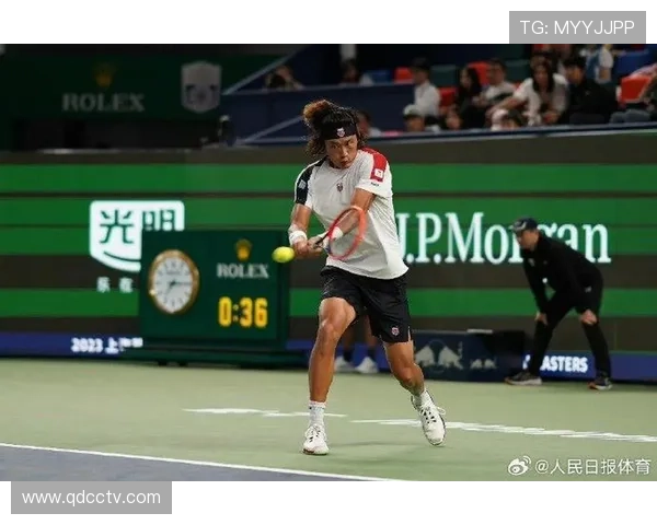 中国小将横扫强敌勇夺网球大师赛冠军引爆全国网坛热潮