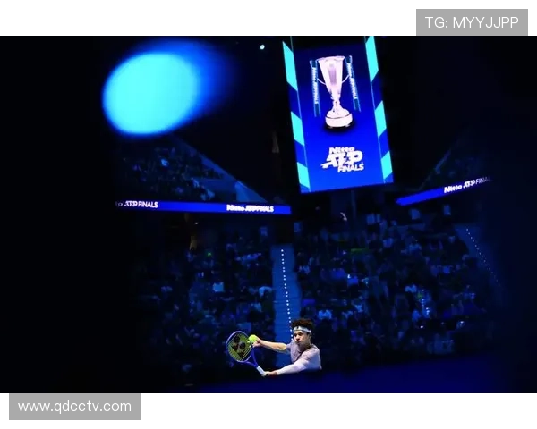 新一届网球大师赛激战正酣 各路选手争夺冠军荣耀直指年终总决赛