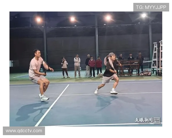 网球赛场激战正酣 世界排名前十选手纷纷亮相备战重大赛事