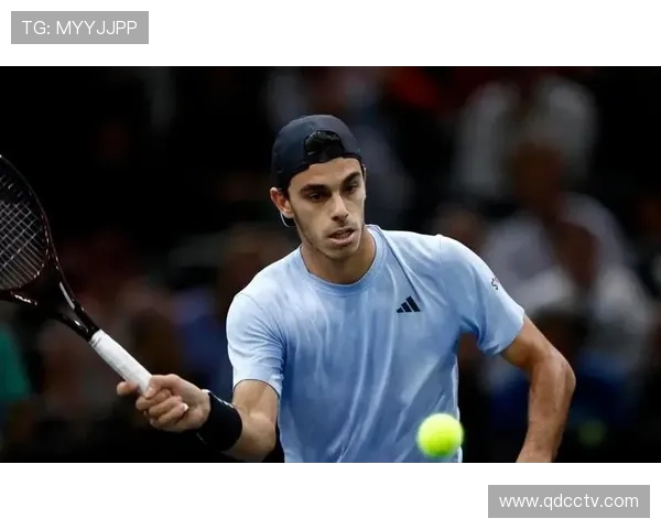 网球赛季回顾与展望：顶级球员争锋与新星崛起的精彩瞬间