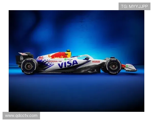 F1赛季最新动态：车队竞争激烈 新秀表现抢眼 老将迎接挑战