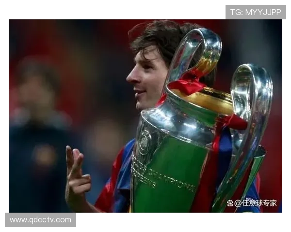 梅西领衔大巴黎冲击欧冠冠军 曼联签约新援助力重返巅峰